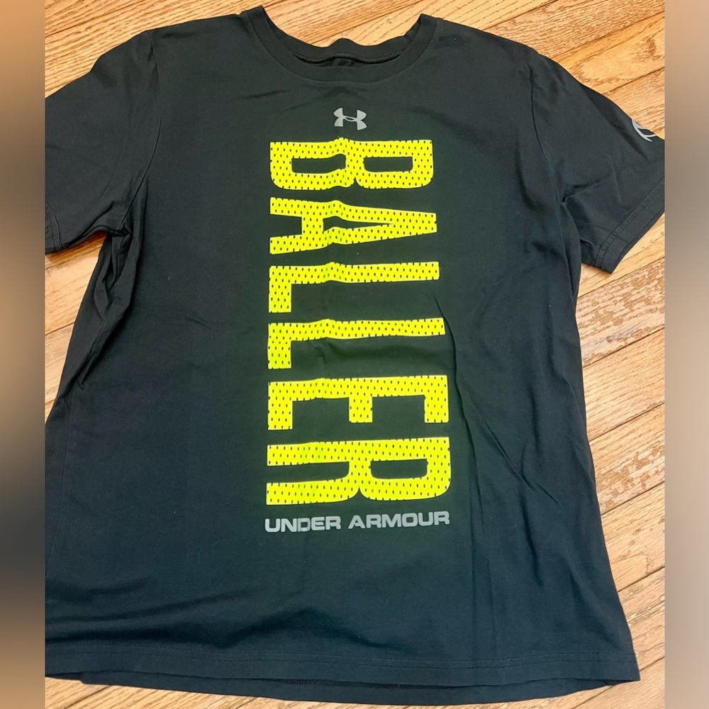 Under Armour Black Short-Sleeve 'BALLER' Tee with Yellow Graphic YXL